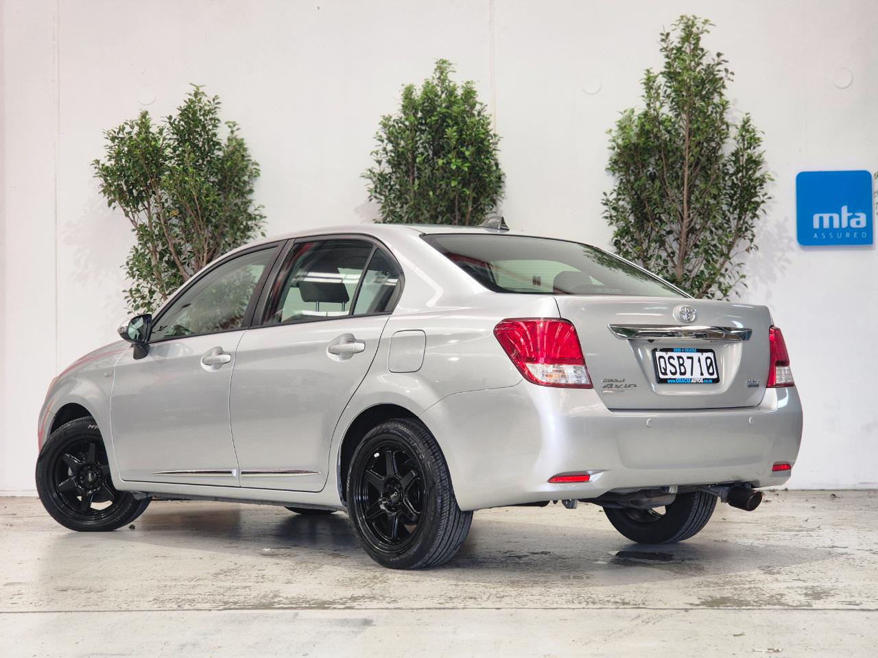 2014 Toyota Corolla thumbnail
