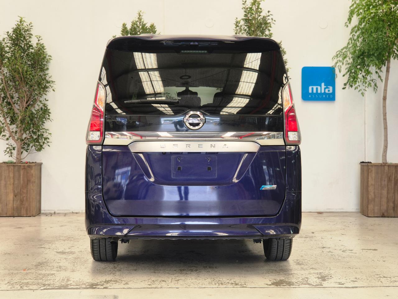 2016 Nissan Serena thumbnail