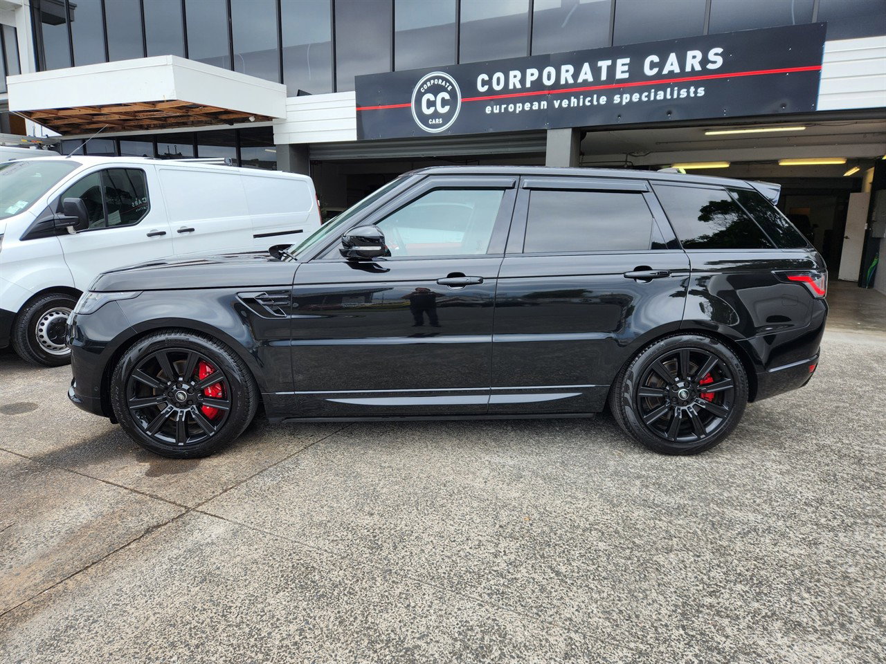 2020 Land Rover Range Rover Sport thumbnail