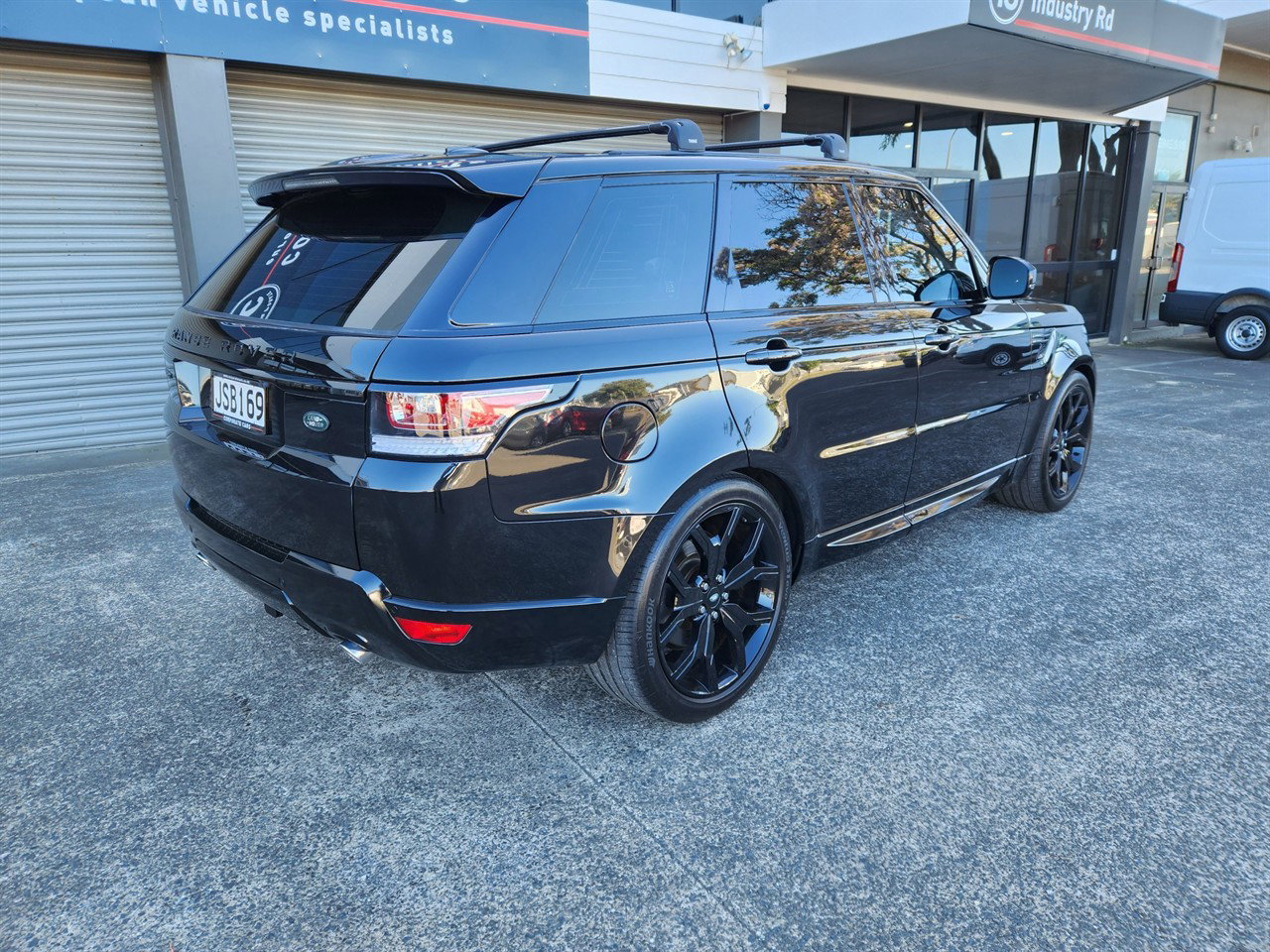 2016 Land Rover Range Rover Sport thumbnail