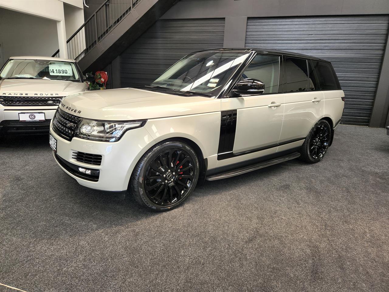 2013 Land Rover Range Rover thumbnail
