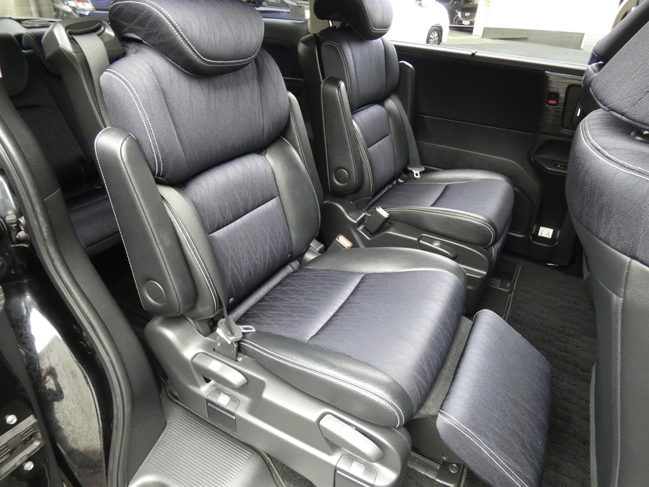 2015 Honda ODYSSEY thumbnail