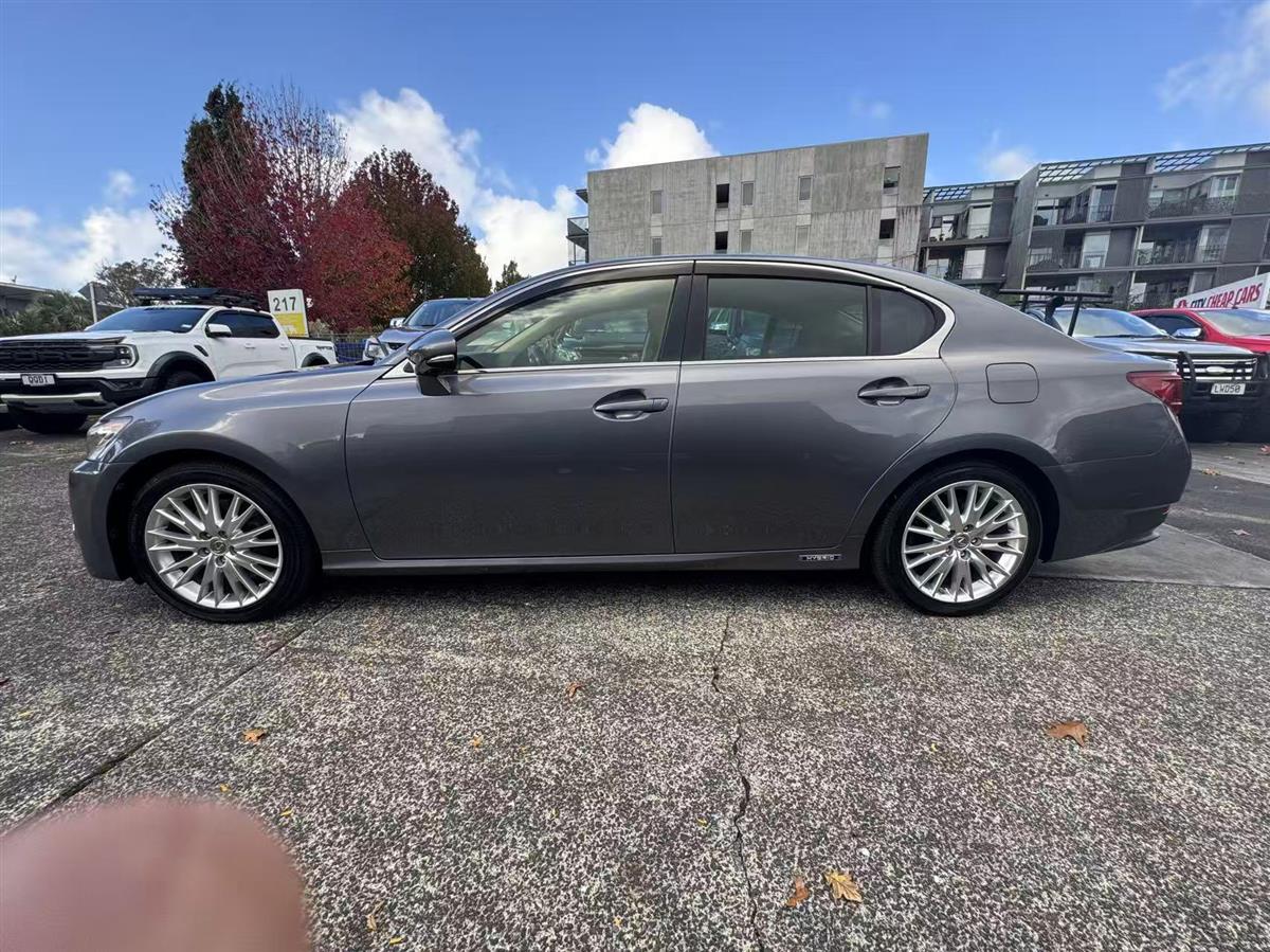 2013 Lexus GH450H thumbnail