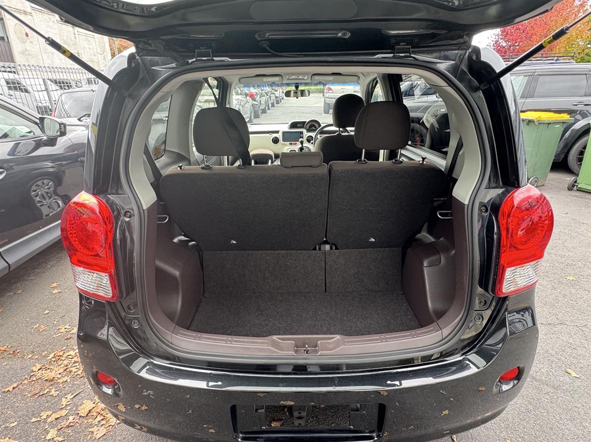 2012 Toyota Porte thumbnail
