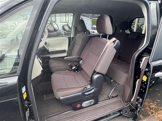 2012 Toyota Porte thumbnail