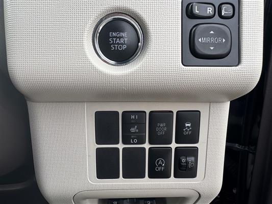 2012 Toyota Porte thumbnail