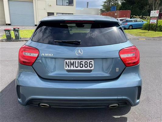 2014 Mercedes-Benz Hatchback thumbnail
