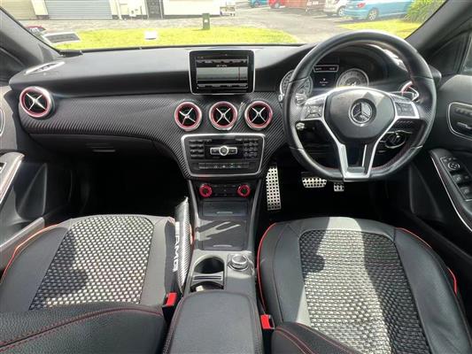 2014 Mercedes-Benz Hatchback thumbnail