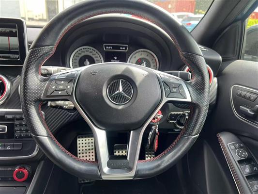 2014 Mercedes-Benz Hatchback thumbnail