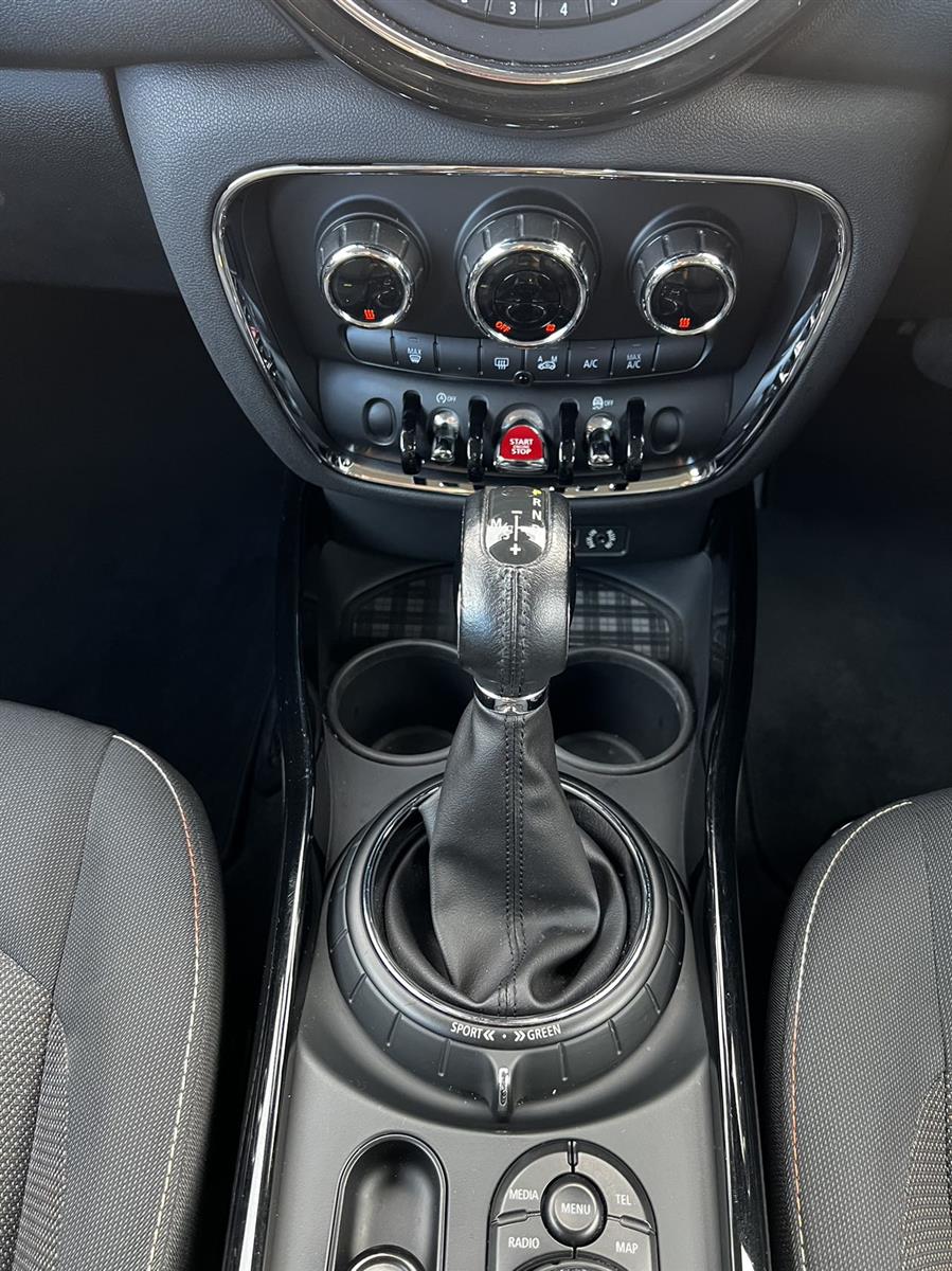 2016 Mini Cooper thumbnail