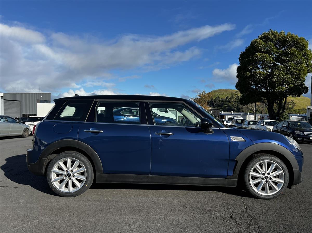2016 Mini Cooper thumbnail