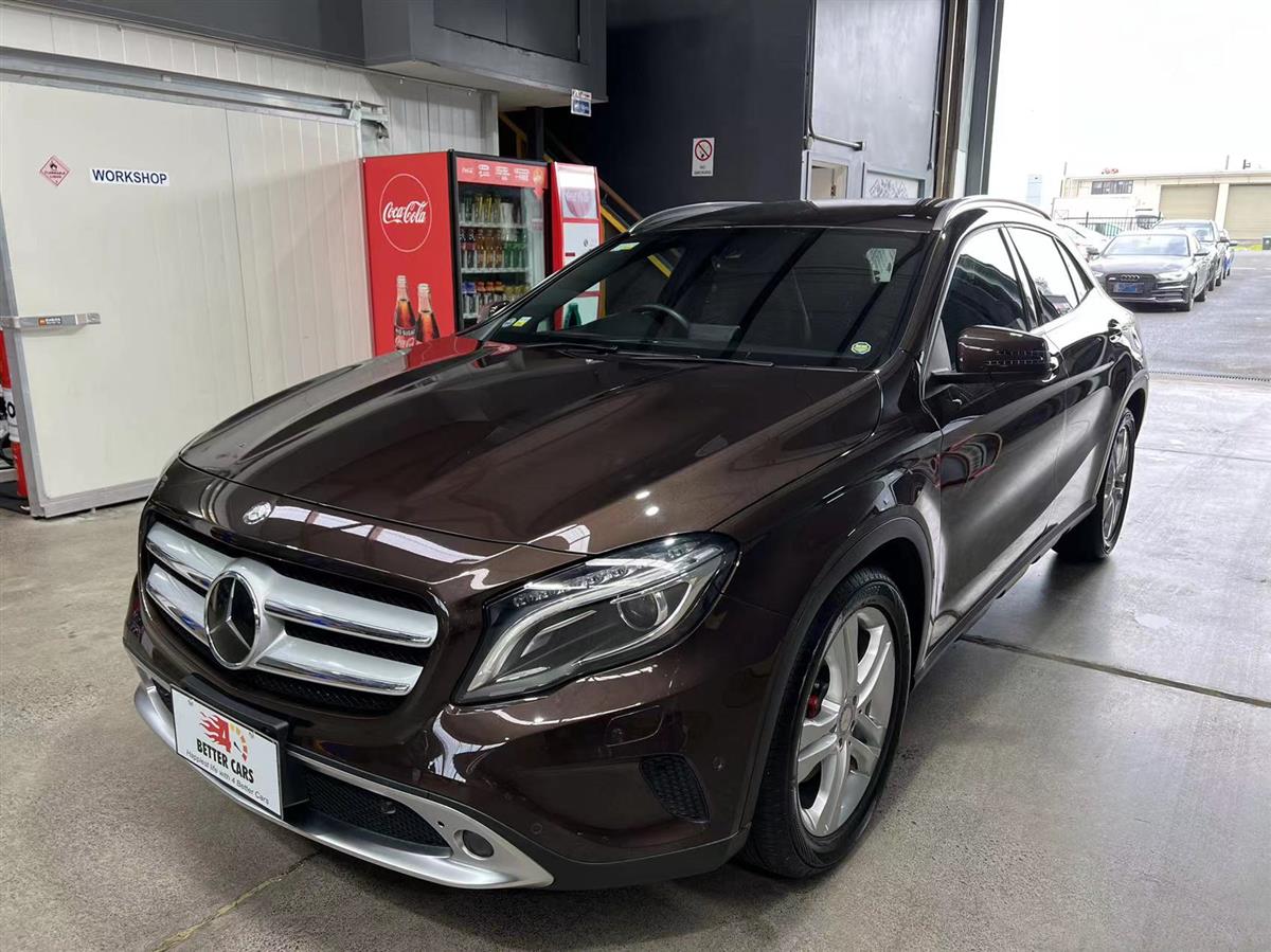 2014 Mercedes-Benz GLA thumbnail