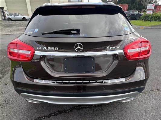 2014 Mercedes-Benz GLA thumbnail