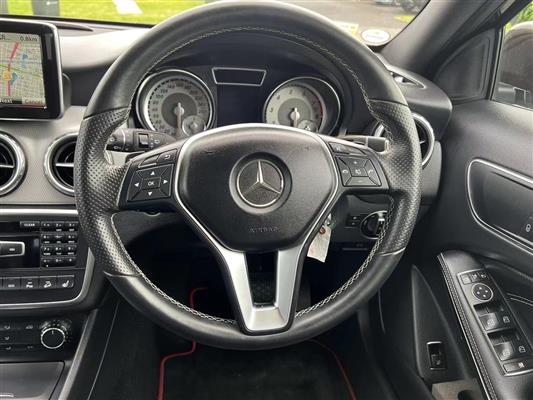 2014 Mercedes-Benz GLA thumbnail