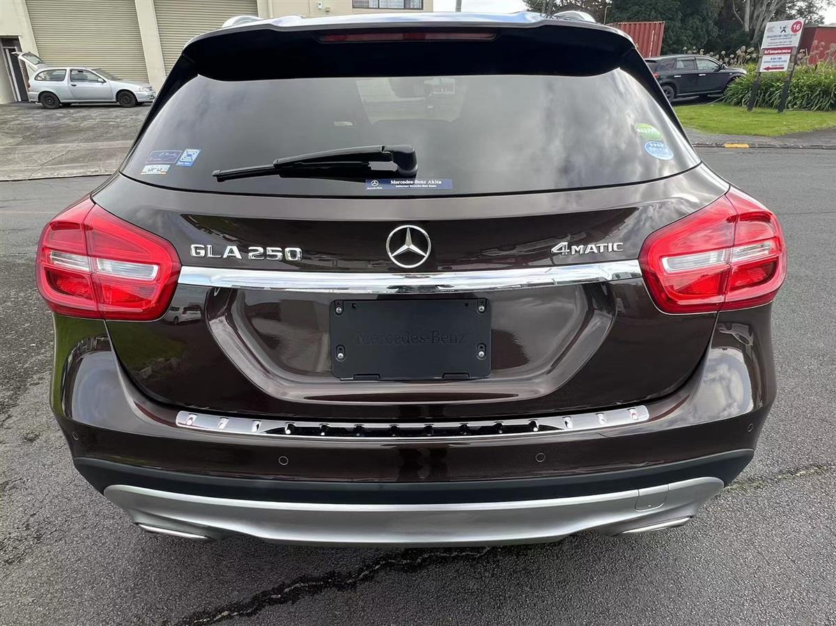 2014 Mercedes-Benz GLA thumbnail