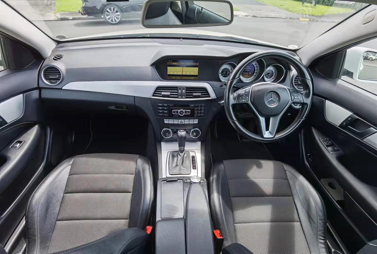 2012 Mercedes-Benz C thumbnail