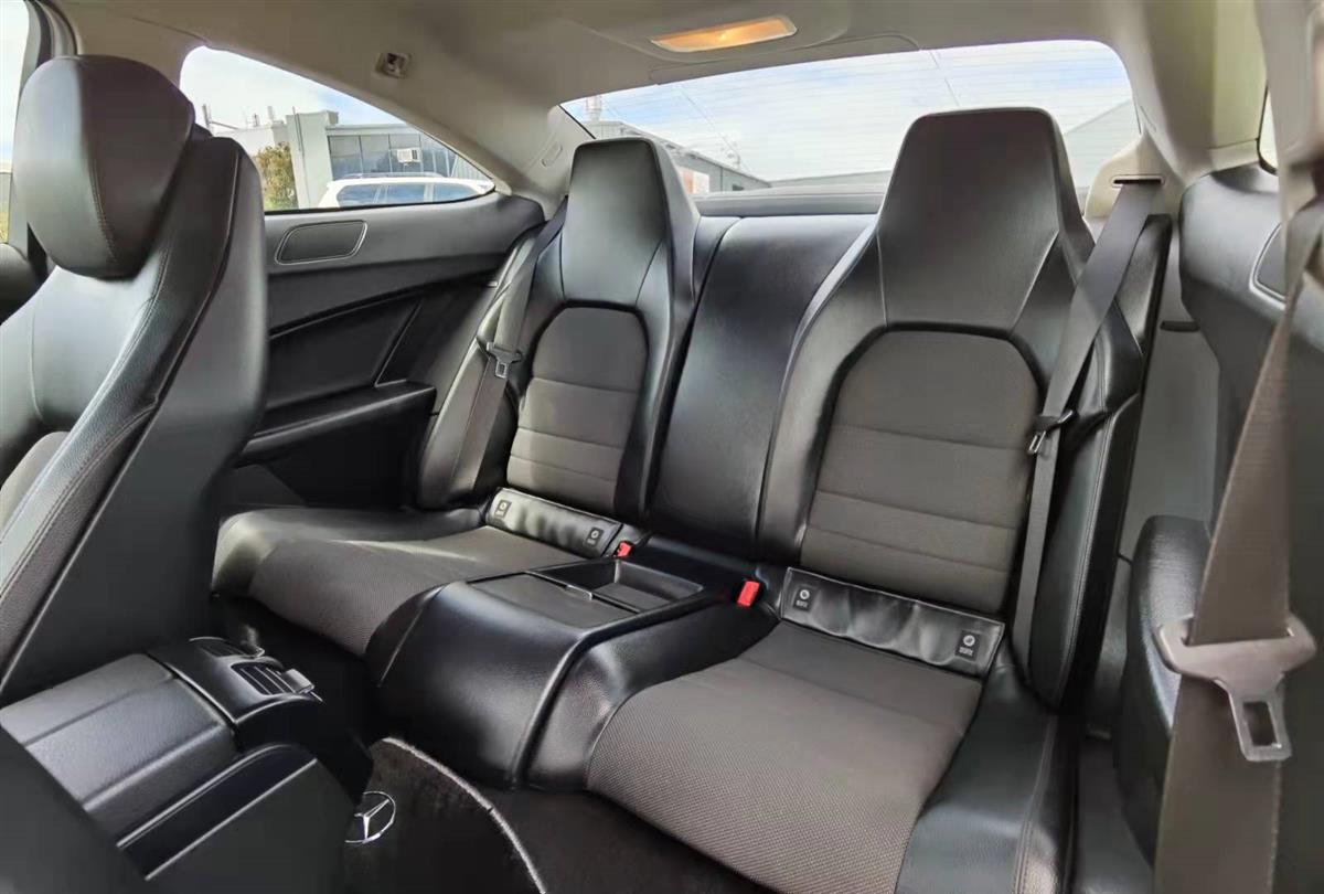 2012 Mercedes-Benz C thumbnail
