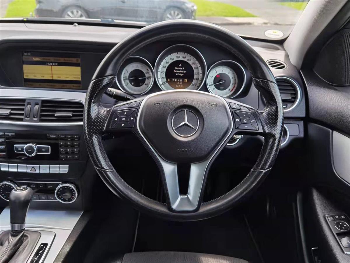 2012 Mercedes-Benz C thumbnail