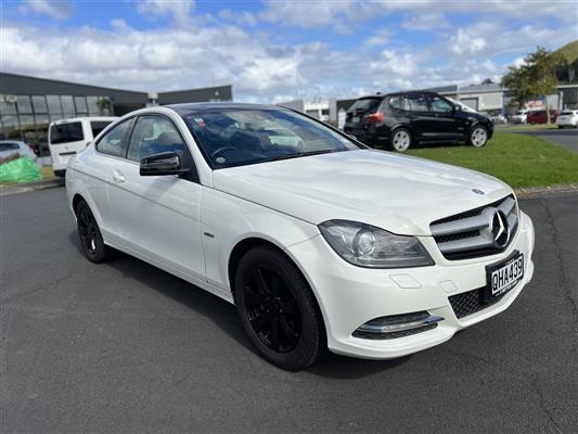 2012 Mercedes-Benz C thumbnail
