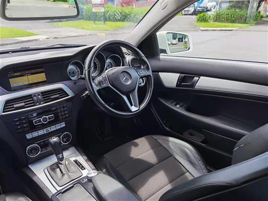 2012 Mercedes-Benz C thumbnail