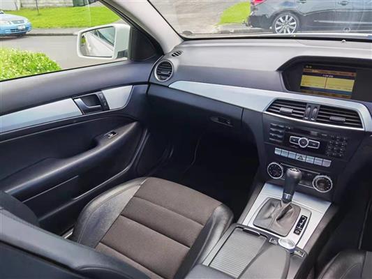 2012 Mercedes-Benz C thumbnail