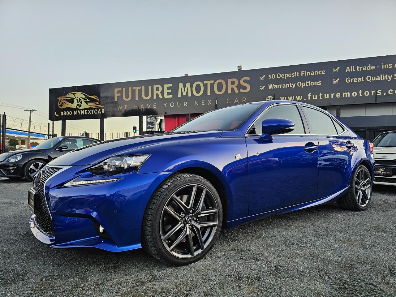 2015 Lexus IS thumbnail