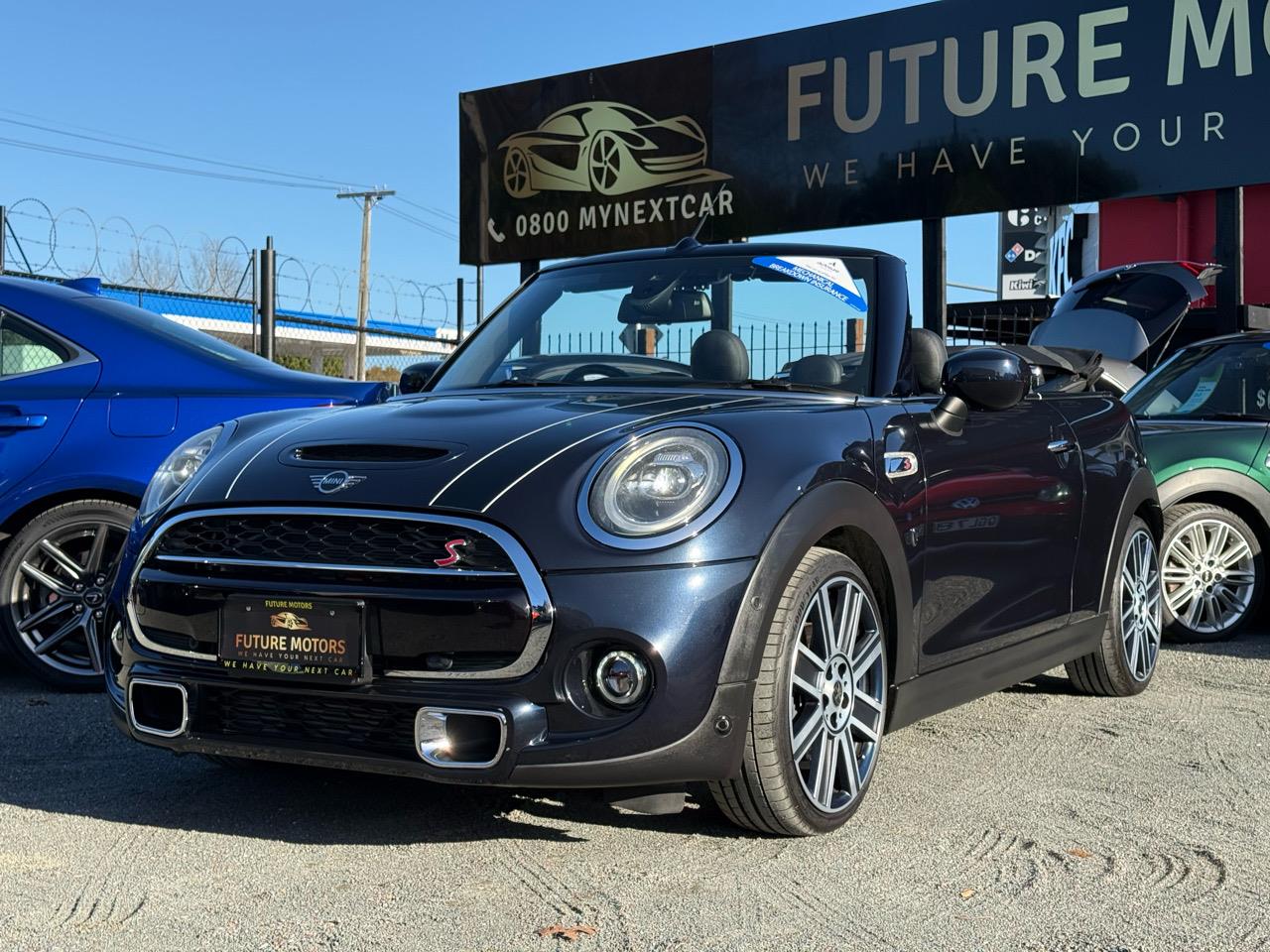 2020 Mini Cooper thumbnail