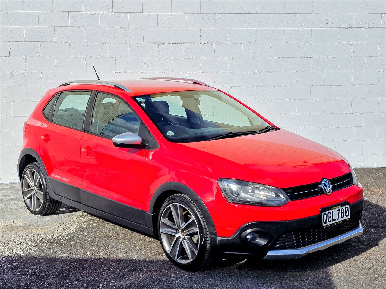 2012 Volkswagen Cross thumbnail