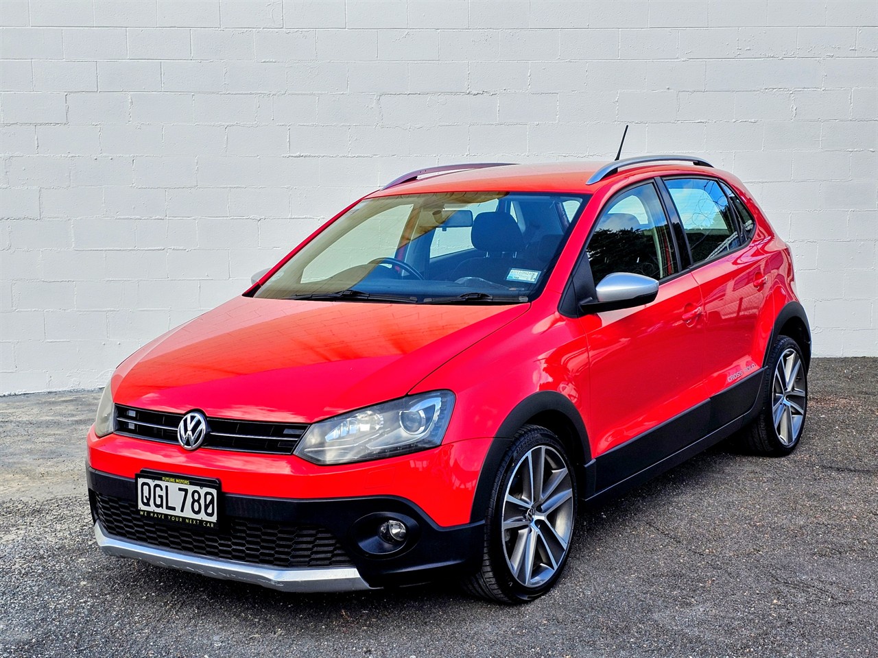 2012 Volkswagen Cross thumbnail