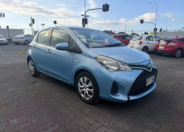 2016 {'Toyota'} Yaris
