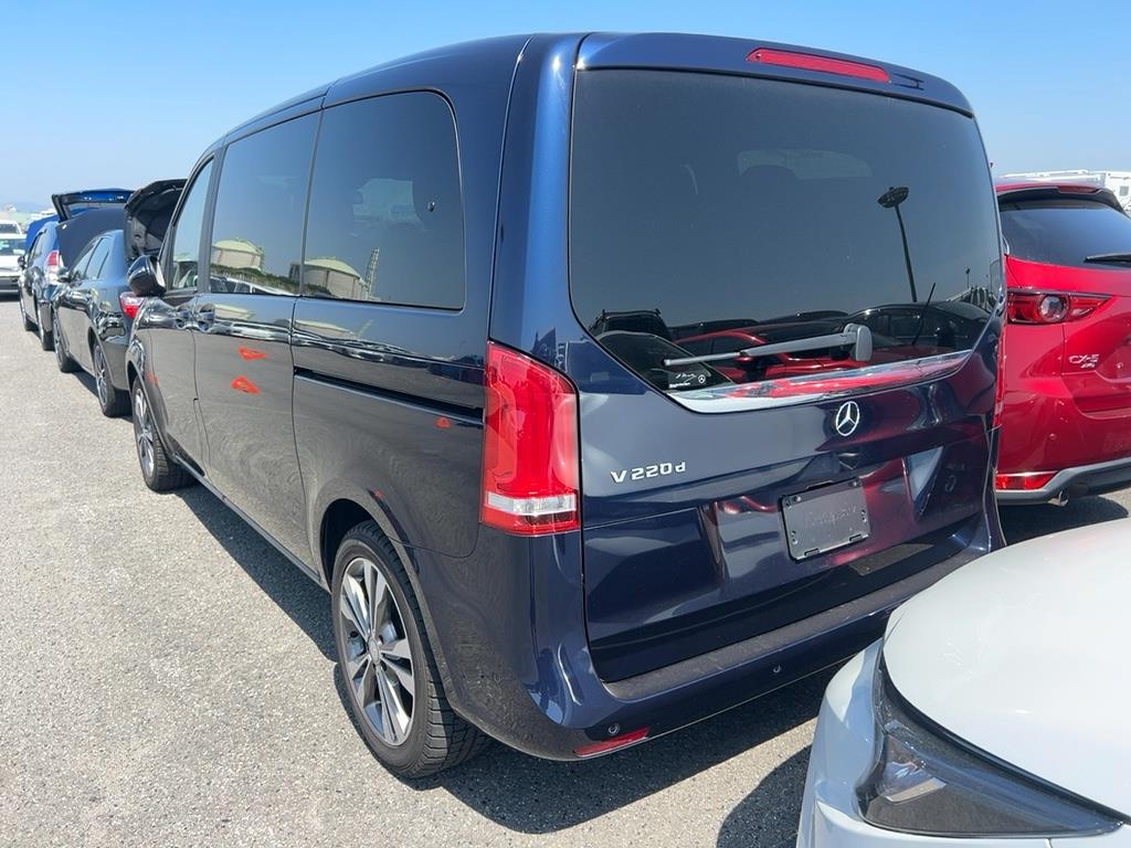 2019 Mercedes-Benz V thumbnail