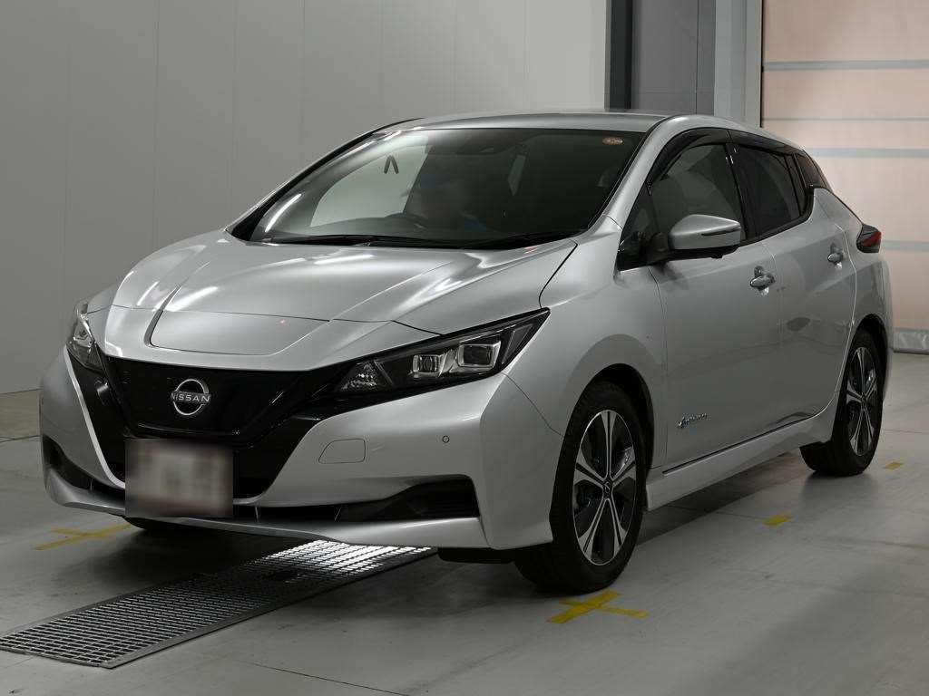 2022 Nissan Leaf thumbnail