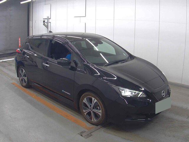 2022 Nissan Leaf thumbnail