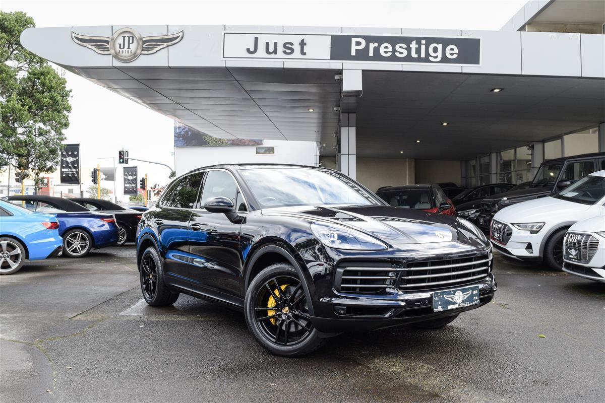 2020 Porsche Cayenne thumbnail