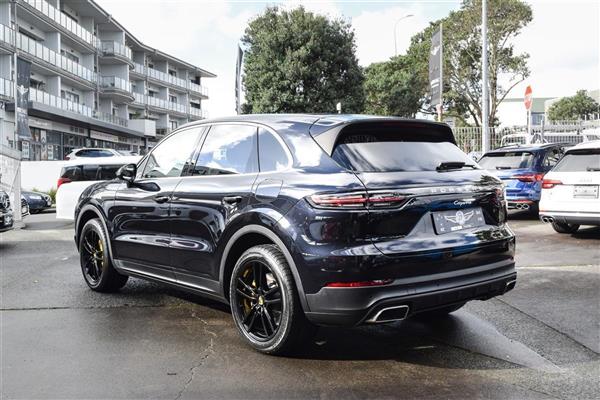 2020 Porsche Cayenne thumbnail