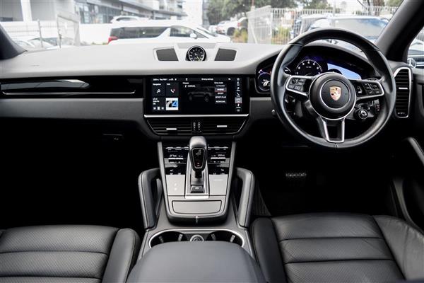 2020 Porsche Cayenne thumbnail
