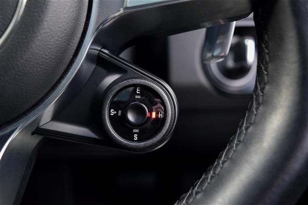 2020 Porsche Cayenne thumbnail