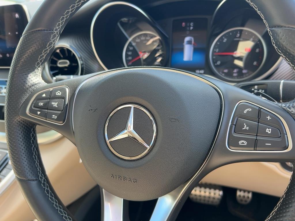 2023 Mercedes-Benz V thumbnail