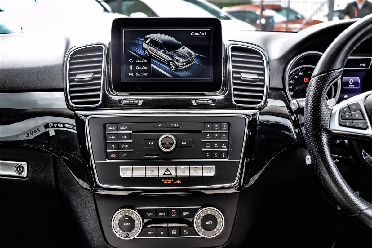 2016 Mercedes-Benz GLE thumbnail