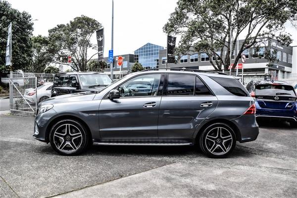 2016 Mercedes-Benz GLE thumbnail