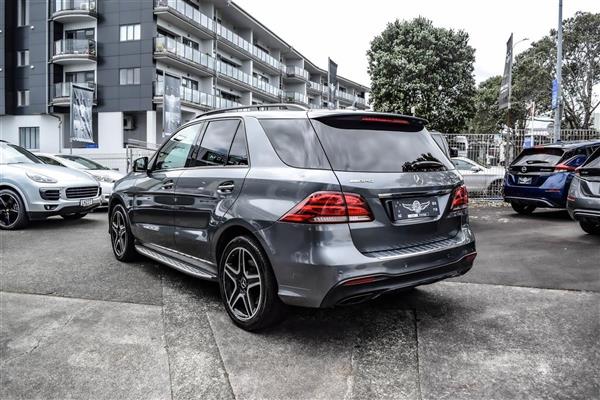 2016 Mercedes-Benz GLE thumbnail