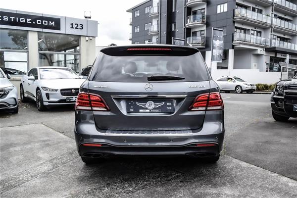 2016 Mercedes-Benz GLE thumbnail