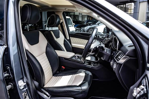 2016 Mercedes-Benz GLE thumbnail