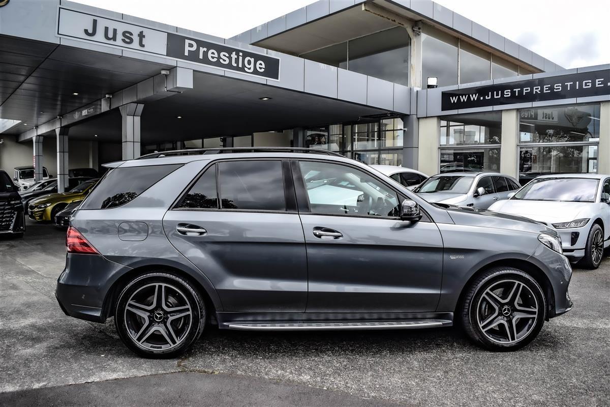 2016 Mercedes-Benz GLE thumbnail