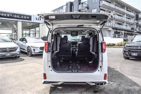 2022 Toyota Alphard thumbnail