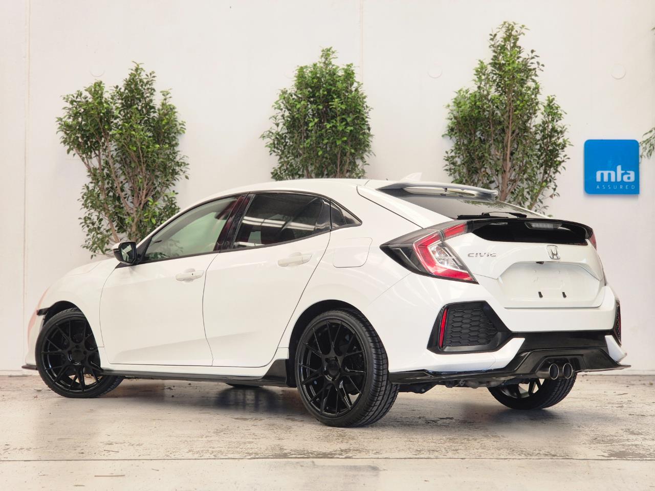 2017 Honda Civic thumbnail