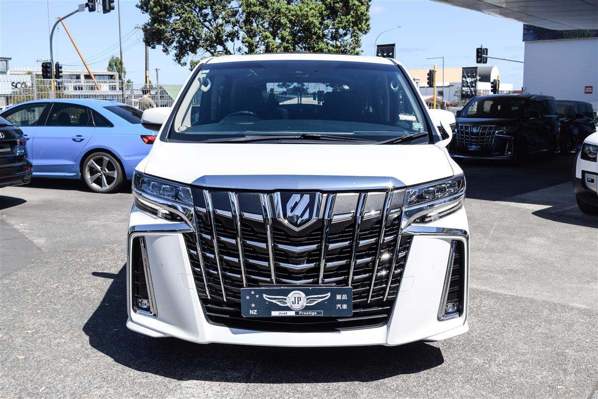 2020 Toyota Alphard thumbnail