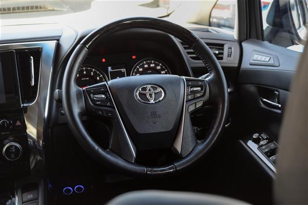 2020 Toyota Alphard thumbnail