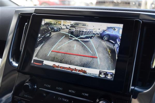 2020 Toyota Alphard thumbnail