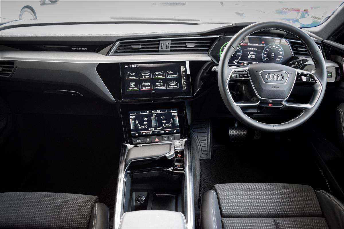 2021 Audi e-tron thumbnail